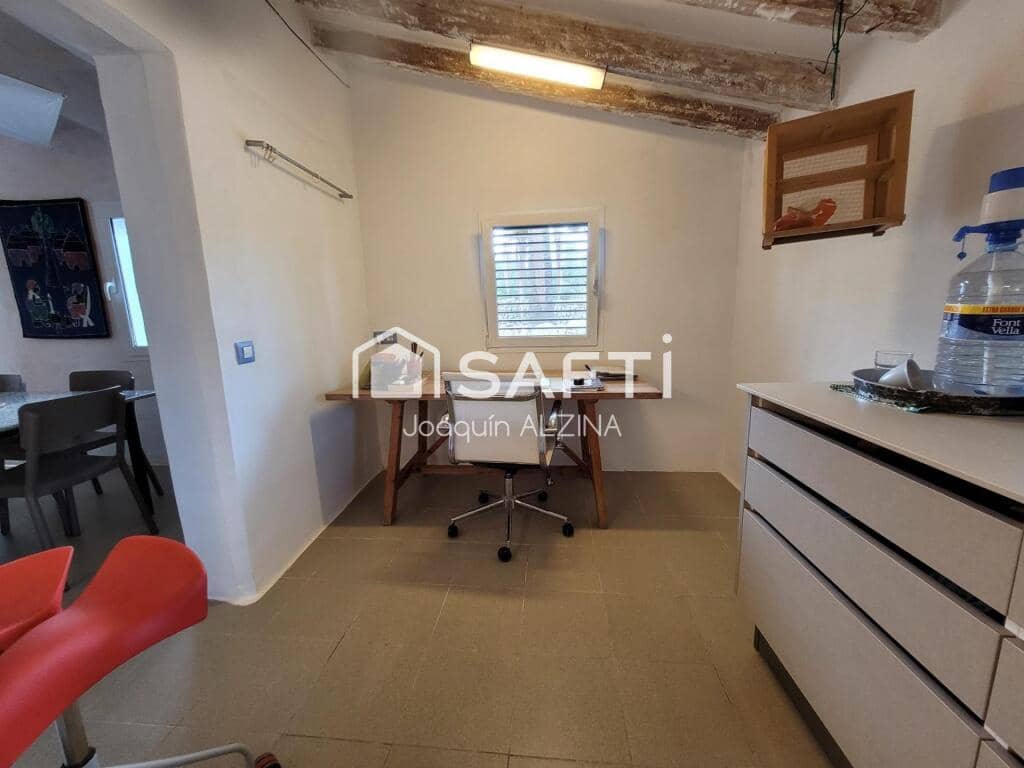 4 slaapkamer Finca/Landhuis te koop in Es Castell met garage - € 1.200.000 (Ref: 9202455)