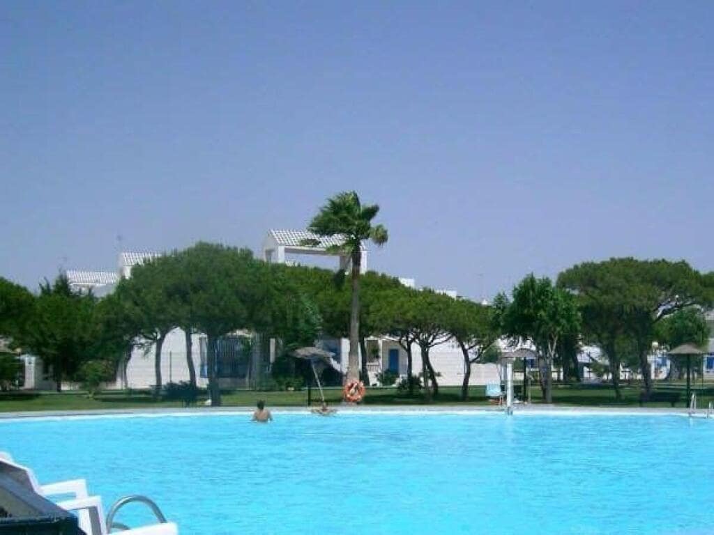 2 soveværelse Lejlighed til salg i La Barrosa med swimmingpool garage - € 285.000 (Ref: 9202463)