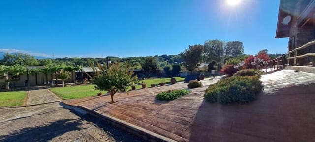 4 bedroom Villa for sale in Cortiguera, Cabañas Raras - € 625,000 (Ref: 9202464)