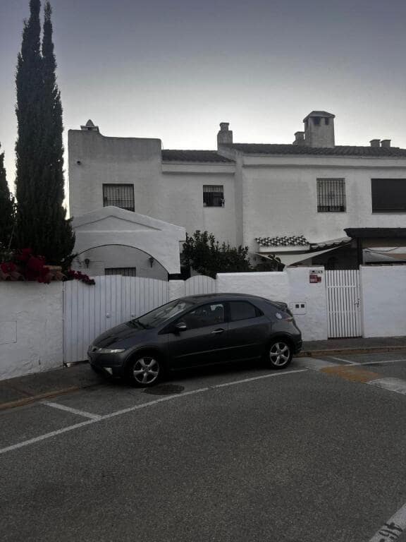 3 slaapkamer Rijtjeshuis te koop in Chiclana de la Frontera - € 295.000 (Ref: 9206456)