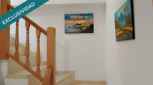 3 bedroom Flat for sale in Pineda de Mar - € 289,000 (Ref: 9208329)