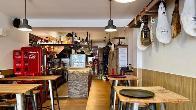 Erhverv til salg i Empuriabrava, Castelló d'Empúries - € 129.000 (Ref: 9208332)