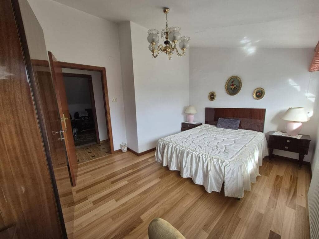 3 sovrum Villa till salu i Begonte med garage - 260 000 € (Ref: 9208336)