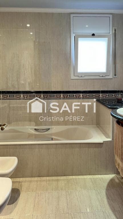 4 slaapkamer Villa te koop in Vidreres met garage - € 295.000 (Ref: 9215069)