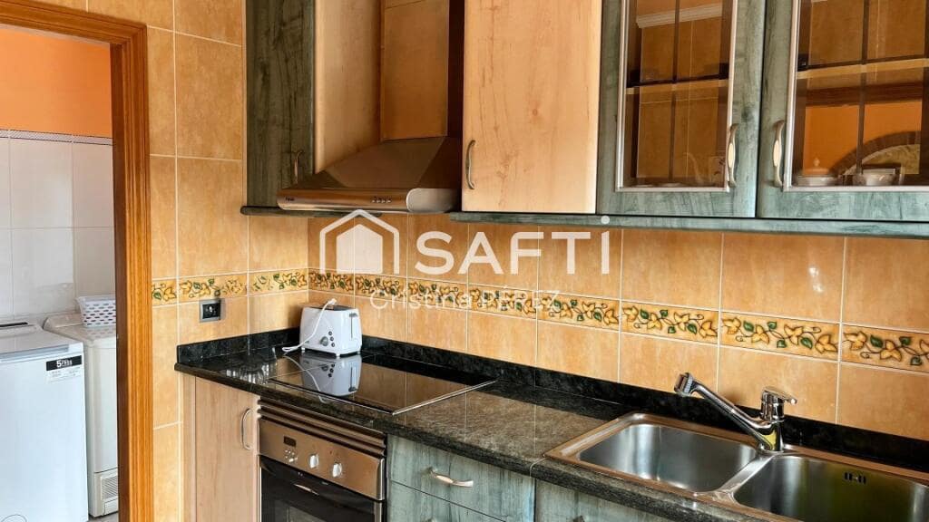 4 slaapkamer Villa te koop in Vidreres met garage - € 295.000 (Ref: 9215069)