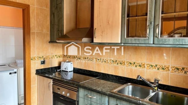 4 soverom Villa til salgs i Aiguaviva Parc, Vidreres med garasje - € 295 000 (Ref: 9215069)