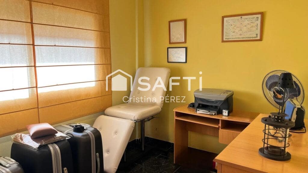 4 slaapkamer Villa te koop in Vidreres met garage - € 295.000 (Ref: 9215069)