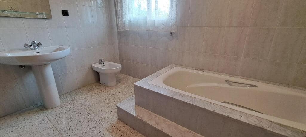 7 quarto Moradia para venda em San Andres de Montejos - 395 000 € (Ref: 9215076)
