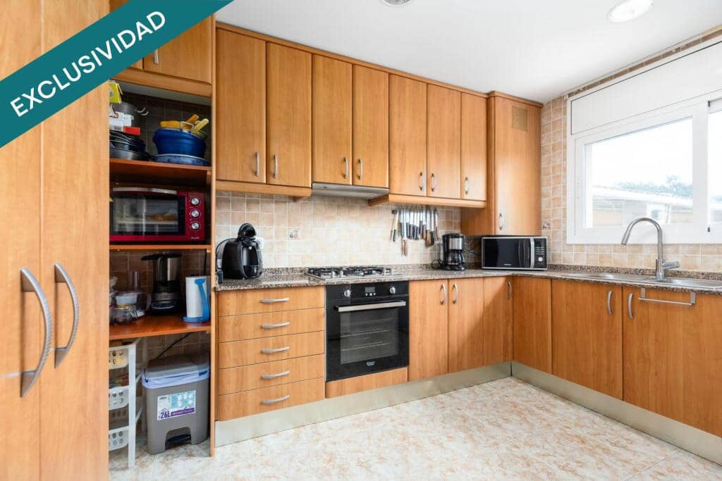 4 slaapkamer Villa te koop in Fogars de la Selva met zwembad garage - € 289.500 (Ref: 9217413)