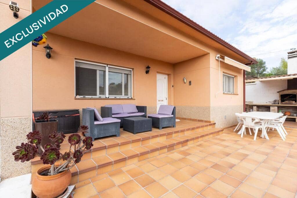 4 slaapkamer Villa te koop in Fogars de la Selva met zwembad garage - € 289.500 (Ref: 9217413)