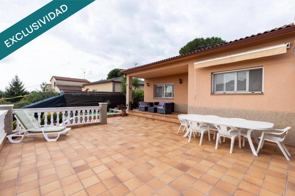 4 slaapkamer Villa te koop in Fogars de la Selva met zwembad garage - € 289.500 (Ref: 9217413)