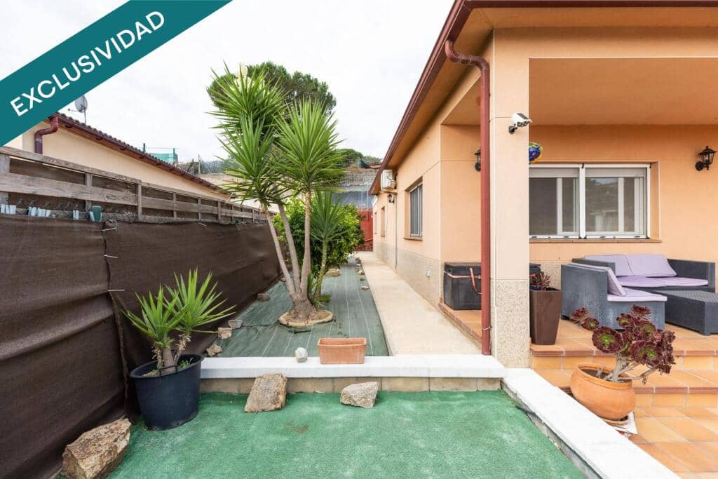 4 slaapkamer Villa te koop in Fogars de la Selva met zwembad garage - € 289.500 (Ref: 9217413)