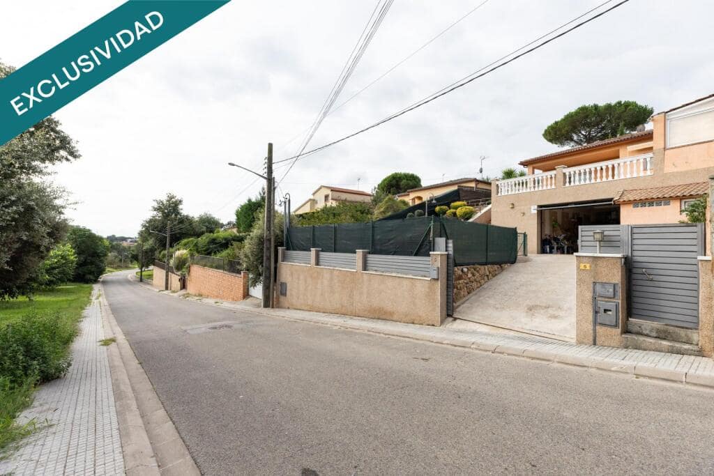 4 slaapkamer Villa te koop in Fogars de la Selva met zwembad garage - € 289.500 (Ref: 9217413)