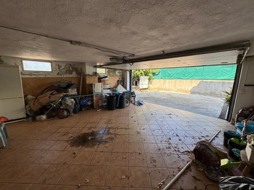 5 soveværelse Villa til salg i Caldes de Malavella med swimmingpool garage - € 330.000 (Ref: 9217421)