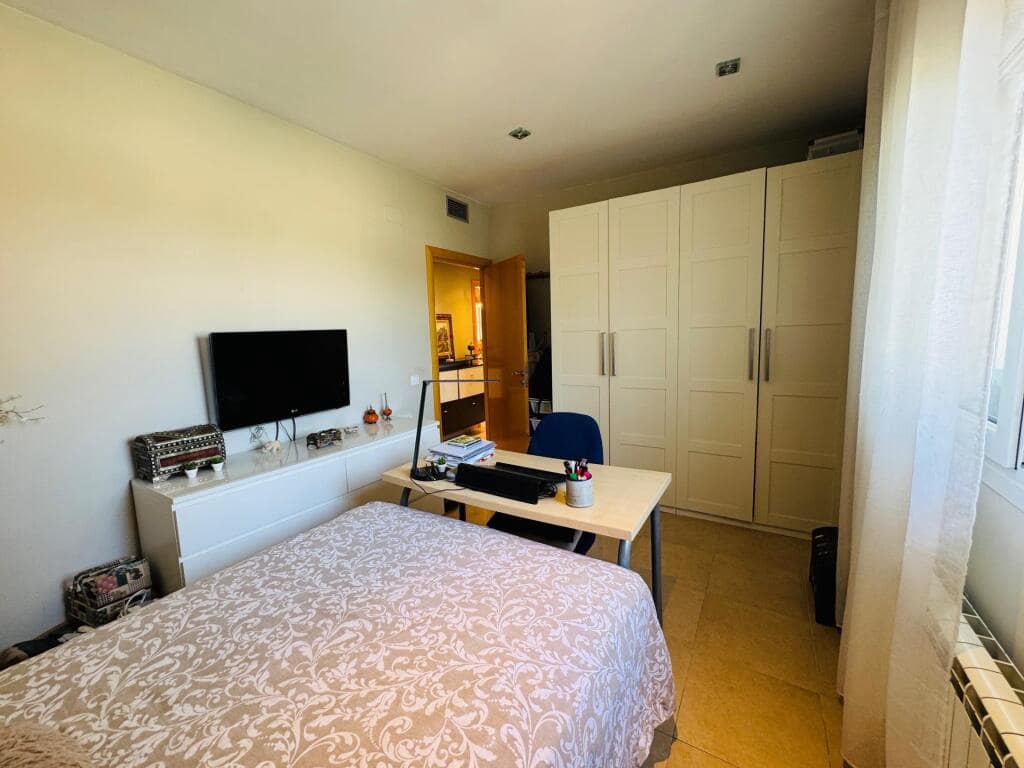 5 soveværelse Villa til salg i Caldes de Malavella med swimmingpool garage - € 330.000 (Ref: 9217421)