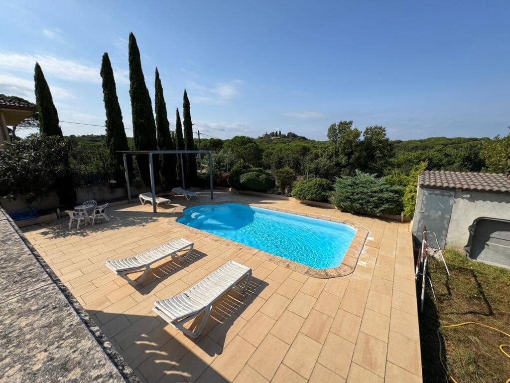 5 soveværelse Villa til salg i Caldes de Malavella med swimmingpool garage - € 330.000 (Ref: 9217421)