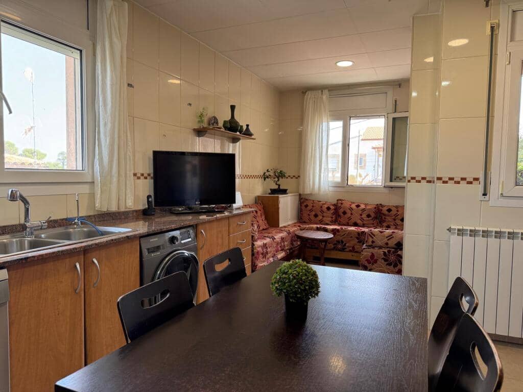 5 soveværelse Villa til salg i Caldes de Malavella med swimmingpool garage - € 330.000 (Ref: 9217421)