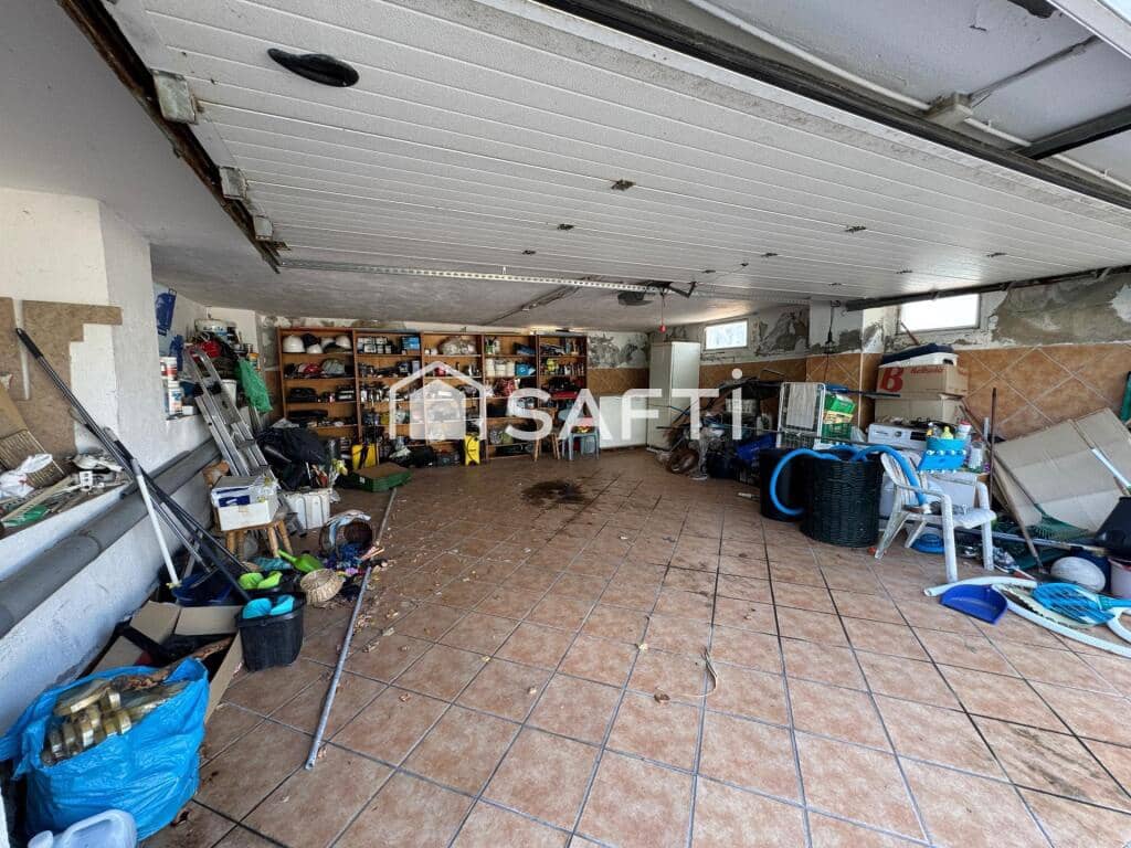 5 soveværelse Villa til salg i Caldes de Malavella med swimmingpool garage - € 330.000 (Ref: 9217421)