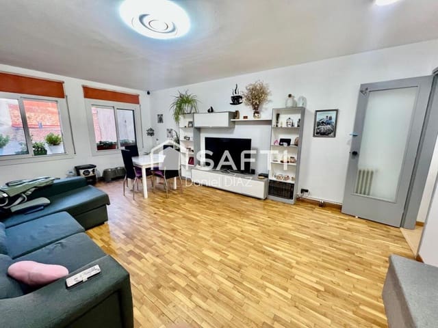 3 bedroom Apartment for sale in Santa Coloma de Farners - € 175,000 (Ref: 9226510)