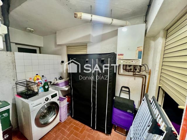 3 bedroom Apartment for sale in Santa Coloma de Farners - € 175,000 (Ref: 9226510)