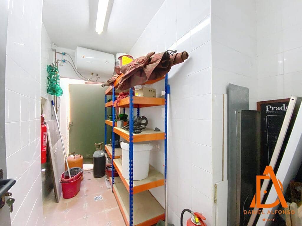 Komercyjne do wynajęcia w Grado - 750 € (Ref: 9228556)