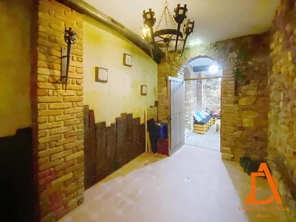 Komercyjne do wynajęcia w Grado - 750 € (Ref: 9228556)