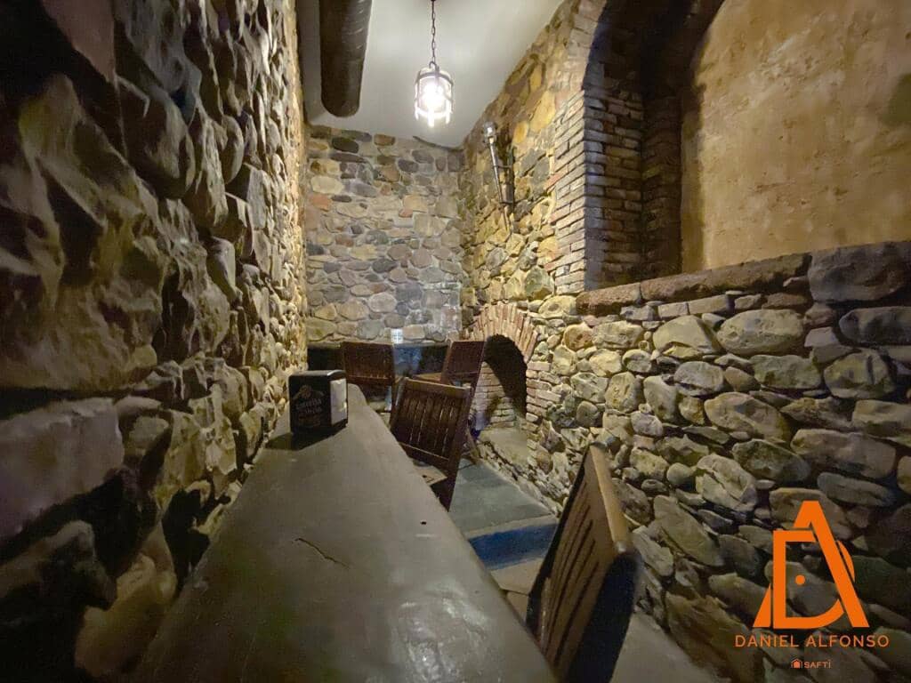 Komercyjne do wynajęcia w Grado - 750 € (Ref: 9228556)