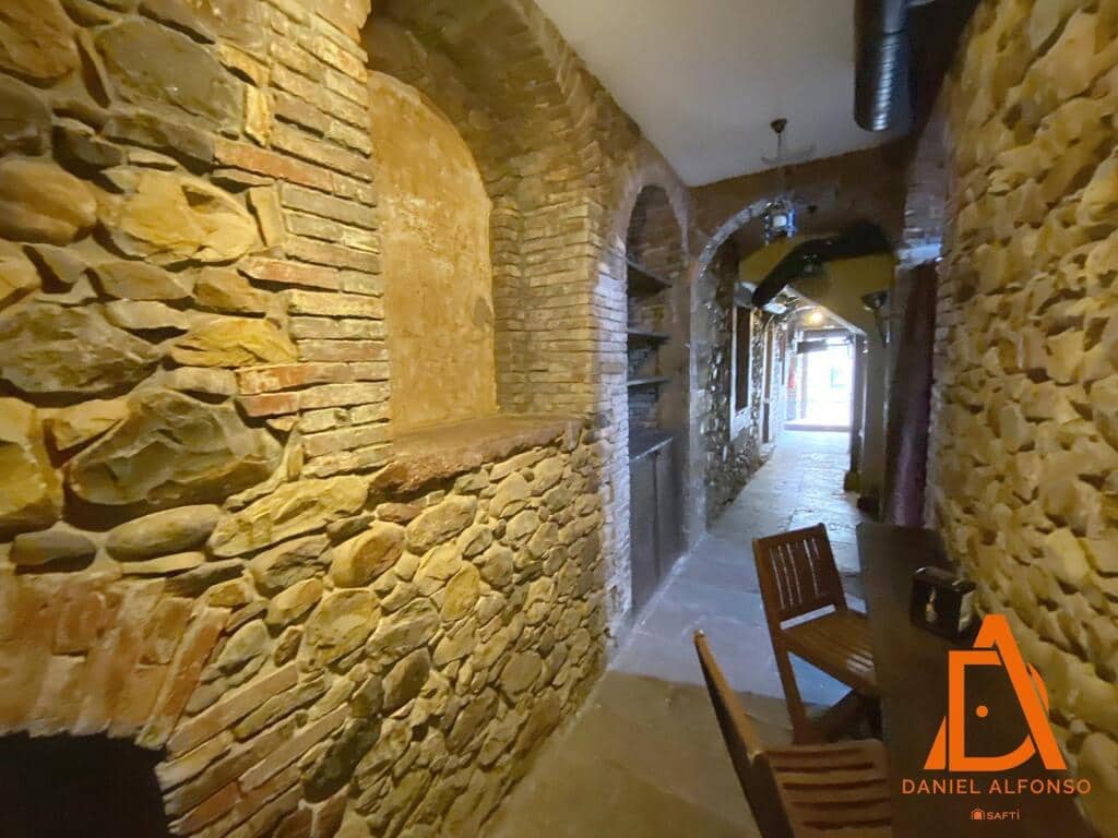 Komercyjne do wynajęcia w Grado - 750 € (Ref: 9228556)