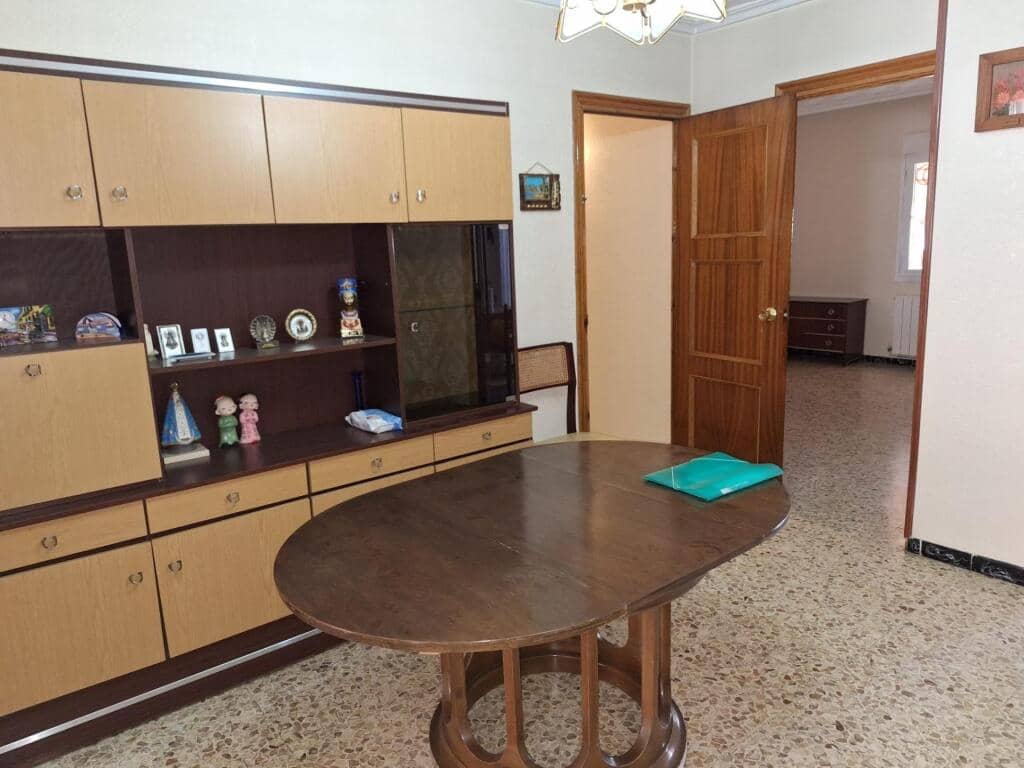 4 soveværelse Lejlighed til salg i Yecla med garage - € 105.000 (Ref: 9232586)