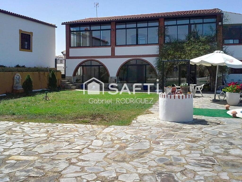 Mark till salu i Higuera de Vargas - 1 950 000 € (Ref: 9236466)