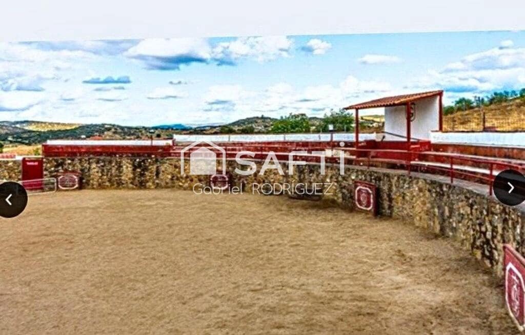 Mark till salu i Higuera de Vargas - 1 950 000 € (Ref: 9236466)