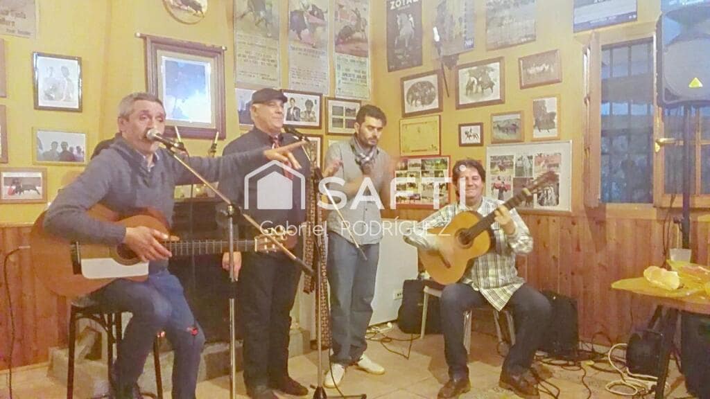 Mark till salu i Higuera de Vargas - 1 950 000 € (Ref: 9236466)