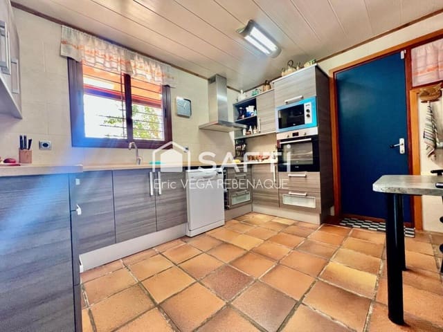 5 bedroom Villa for sale in Mataró with garage - € 820,000 (Ref: 9236467)