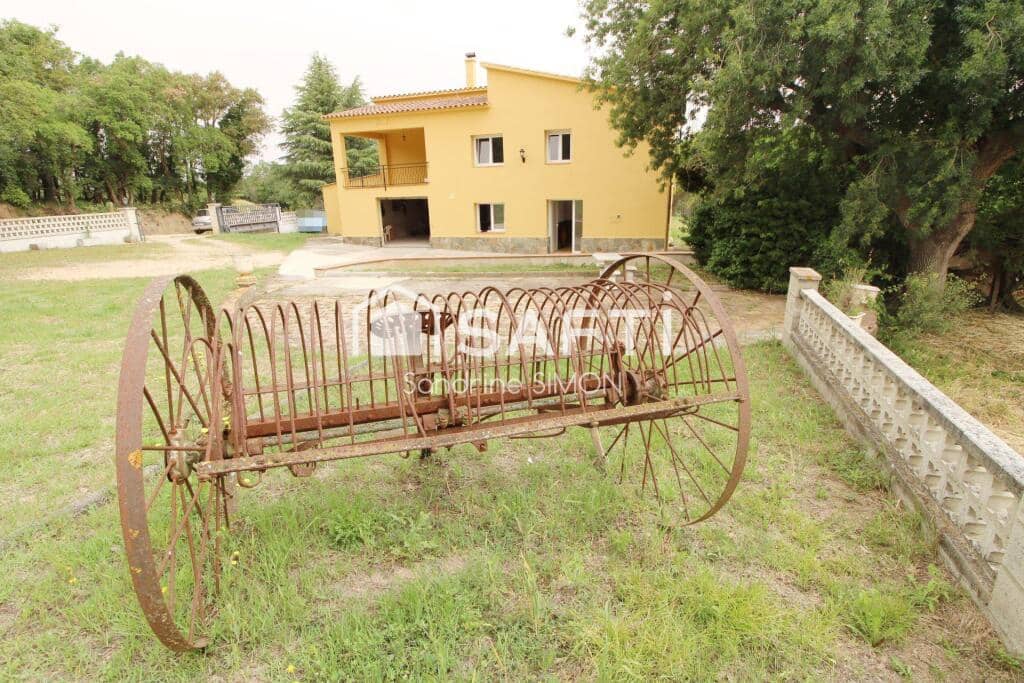 5 makuuhuone Huvila myytävänä paikassa Macanet de la Selva mukana 
autotalli - 465 000 € (Ref: 9236471)