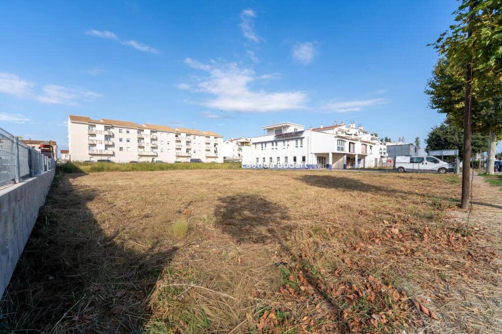 Tomt till salu i Empuriabrava - 1 275 000 € (Ref: 9236473)