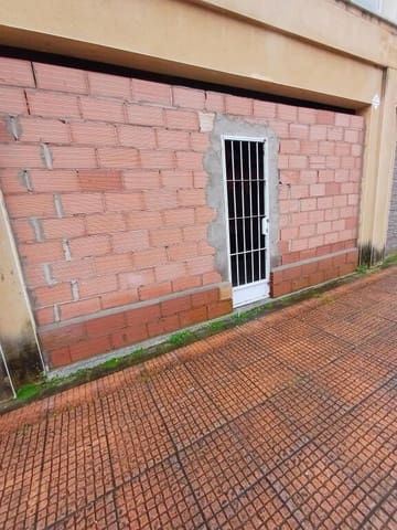 Kommersiell till salu i Avenida Elvas, Badajoz stad - 90 000 € (Ref: 9236474)