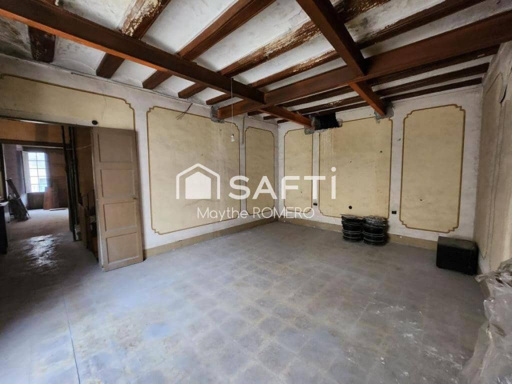 6 soveværelse Villa til salg i Vilanova i la Geltru med garage - € 350.000 (Ref: 9239987)