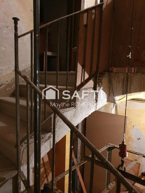 6 soveværelse Villa til salg i Vilanova i la Geltru med garage - € 350.000 (Ref: 9239987)