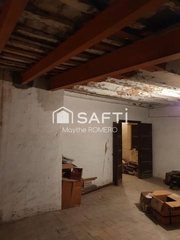6 soveværelse Villa til salg i Vilanova i la Geltrú med garage - € 350.000 (Ref: 9239987)