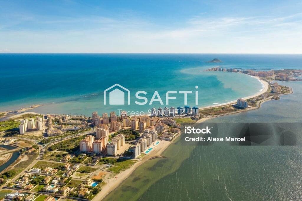 2 camera da letto Appartamento in vendita in Mar de Cristal con piscina - 305.000 € (Rif: 9242952)