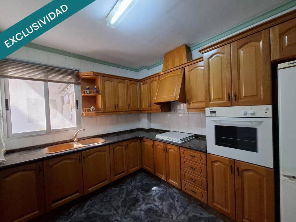 5 sovrum Radhus till salu i La Pobla del Duc med garage - 110 000 € (Ref: 9247033)