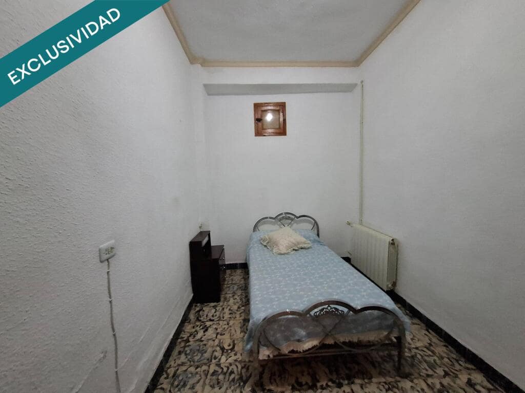 5 sovrum Radhus till salu i La Pobla del Duc med garage - 110 000 € (Ref: 9247033)