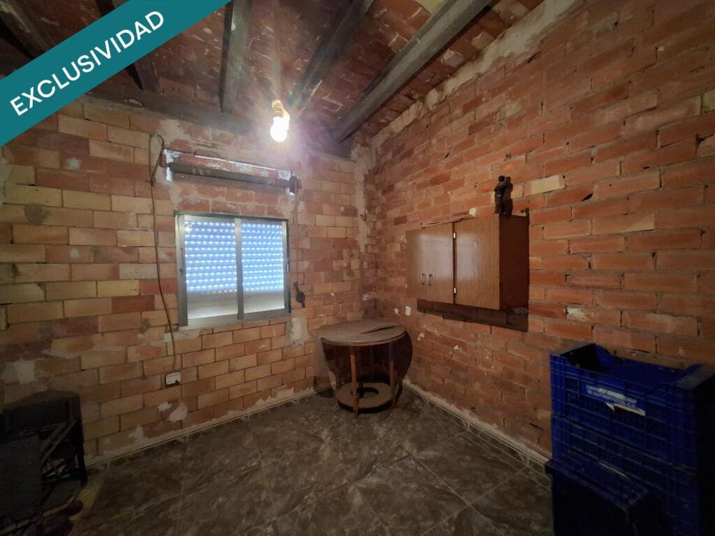 5 sovrum Radhus till salu i La Pobla del Duc med garage - 110 000 € (Ref: 9247033)