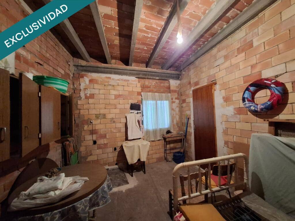 5 sovrum Radhus till salu i La Pobla del Duc med garage - 110 000 € (Ref: 9247033)