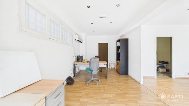 Local Commercial à louer à Santa Ponsa, Calvià - 1 200 € (Ref: 9247037)