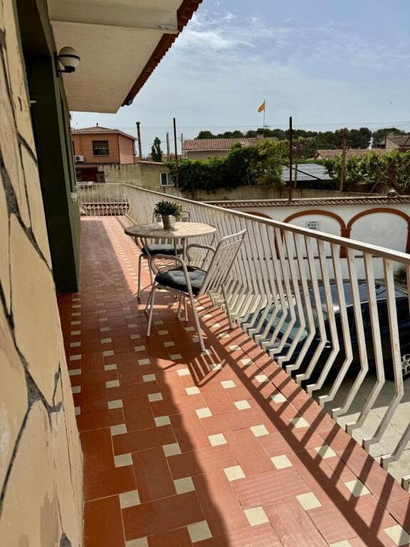 4 soveværelse Villa til salg i Piera med garage - € 470.000 (Ref: 9247038)