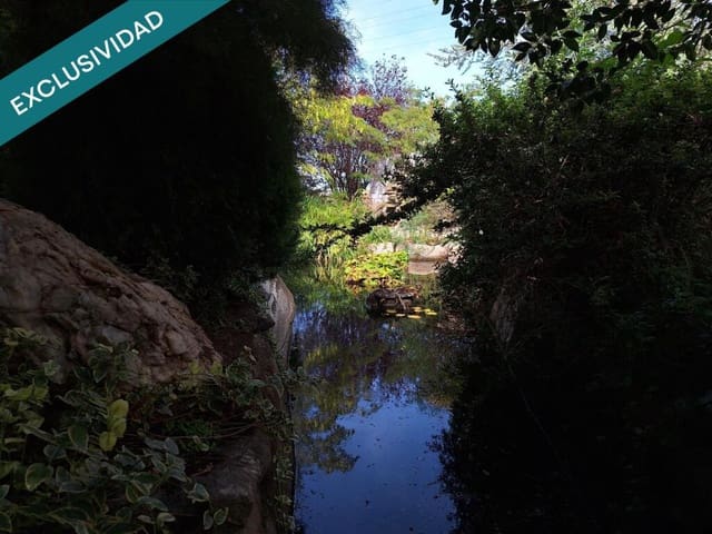 3 bedroom Finca/Country House for sale in Peñaranda de Bracamonte with garage - € 402,300 (Ref: 9247042)