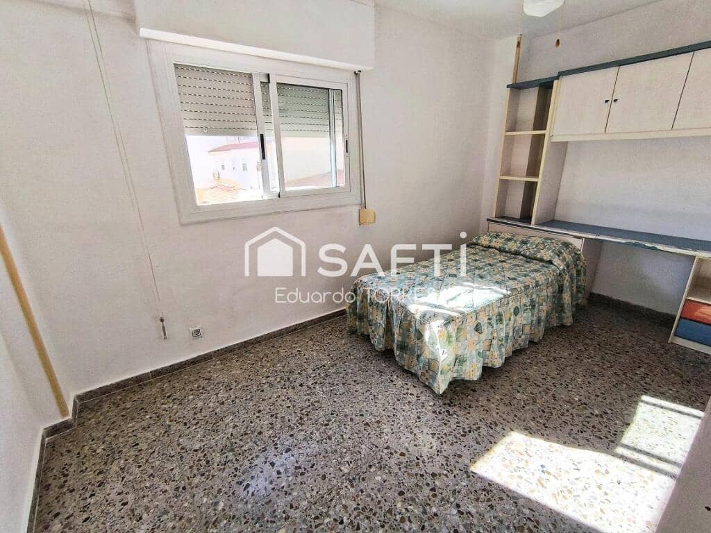 4 slaapkamer Appartement te koop in Elda - € 115.000 (Ref: 9252006)