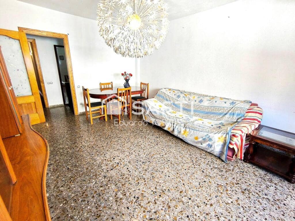 4 slaapkamer Appartement te koop in Elda - € 115.000 (Ref: 9252006)