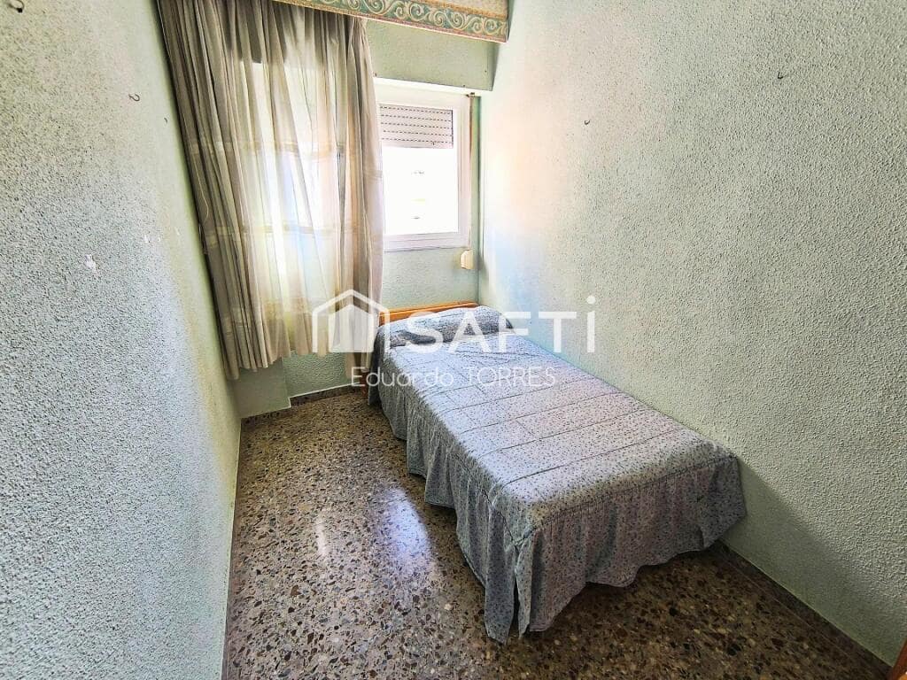 4 slaapkamer Appartement te koop in Elda - € 115.000 (Ref: 9252006)